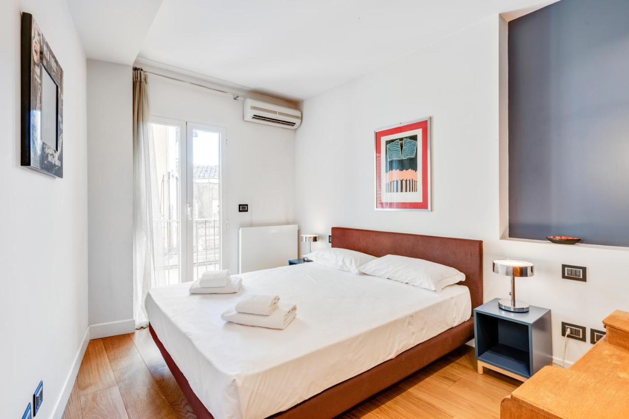 Piazza Santa Croce Design Apartment With Balcony Флоренция Экстерьер фото